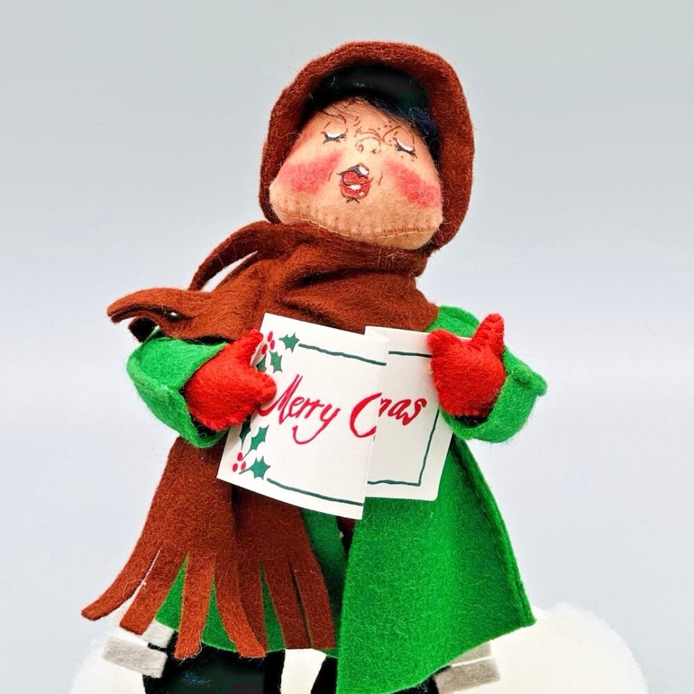 Annalee Caroler Boy Closed Eyes Open Mouth 8‎ inch 1992 Doll Made in USA